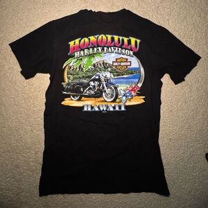 Harley-Davidson Black Tee with Honolulu Hawaii 2012 Vibrant Logo